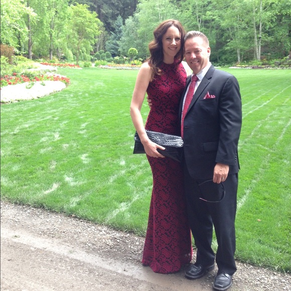 Meet your posher, Leigh - Picture 2 of 5